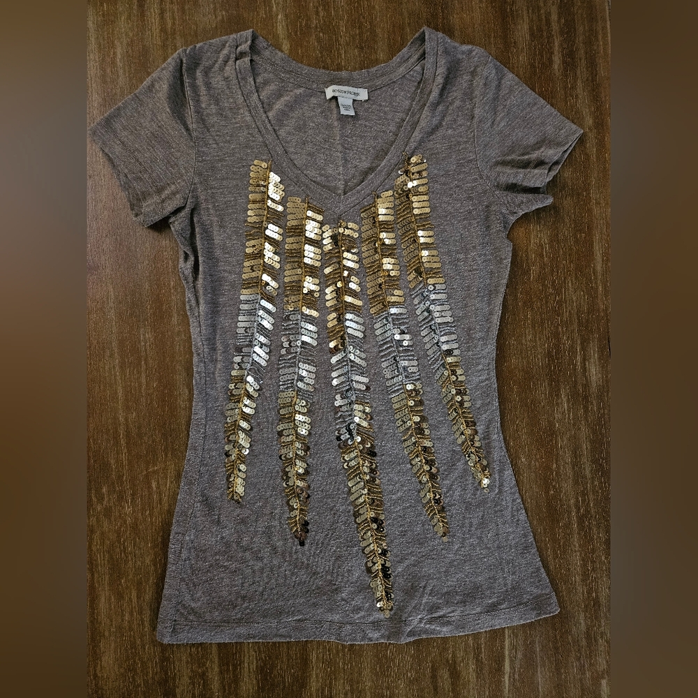 Boston Proper Sequin Feather T Shirt Boho Tee Sequin Shirt Tan T Shirt XS Womens